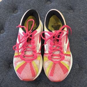 Brooks Launch 6 Women's Pink and Lime Athletic Shoes